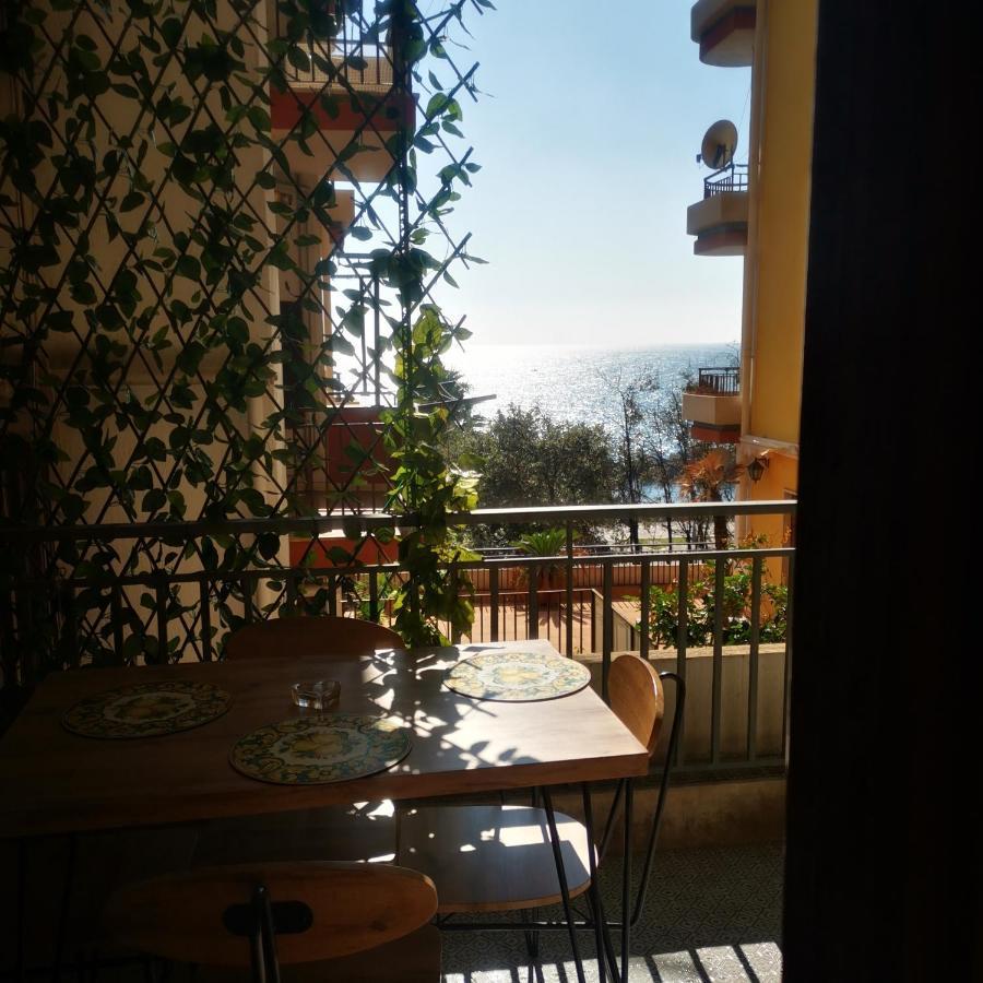 Hermosa 195 * Salerno